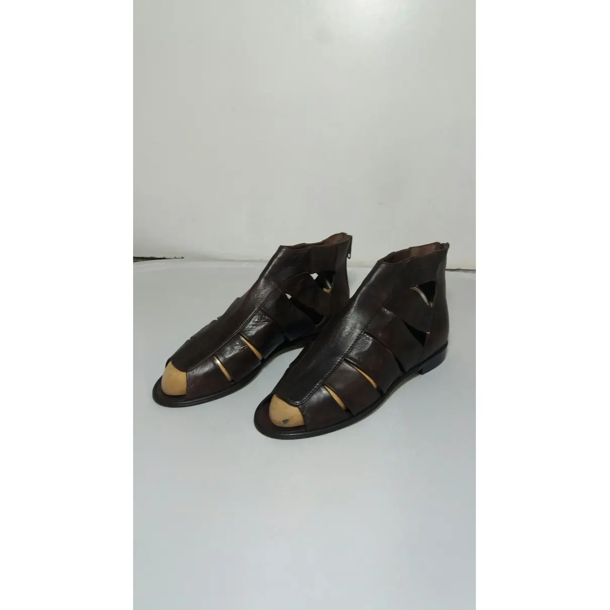 Buy Bally Leather sandals online - Vintage