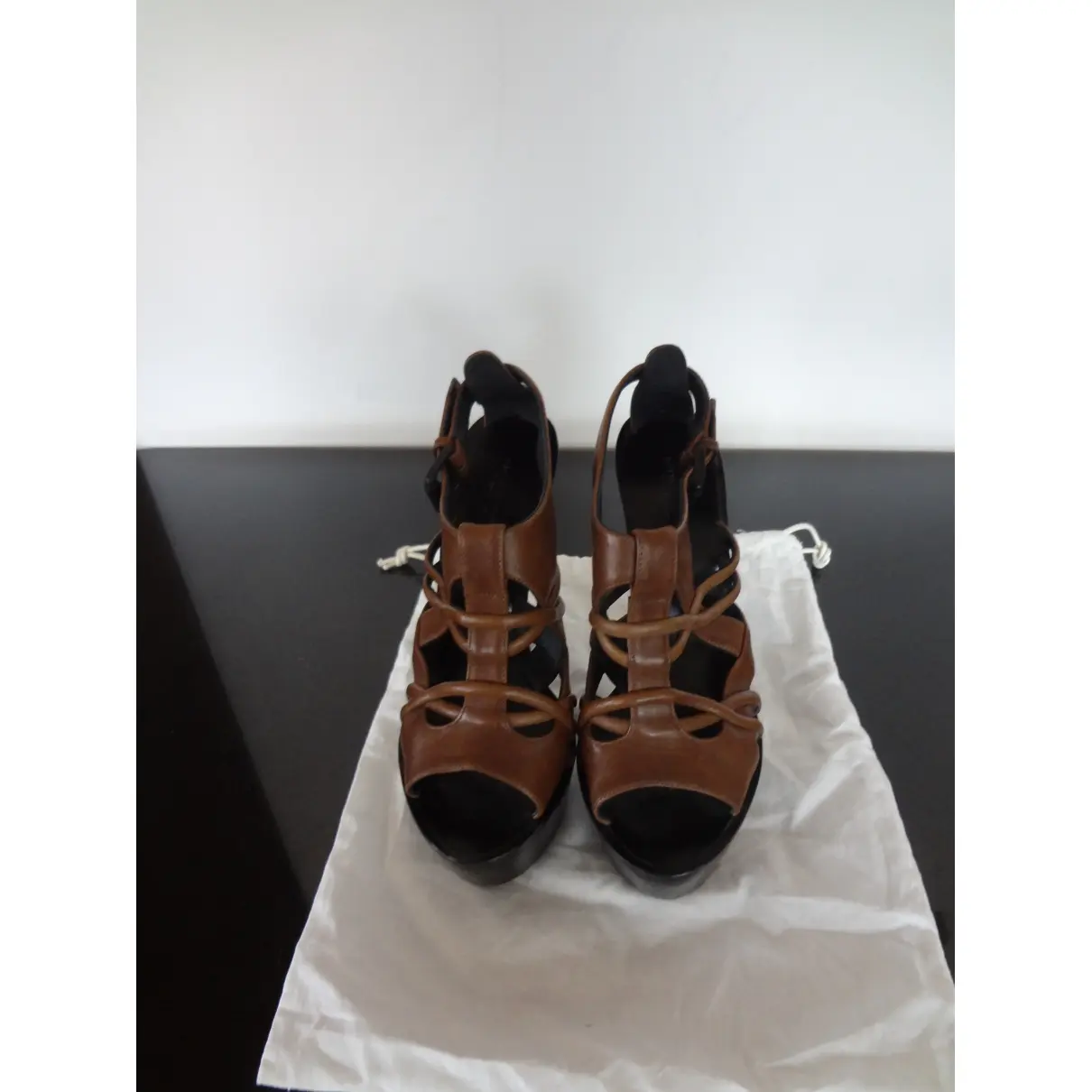 Buy Bottega Veneta Leather sandals online