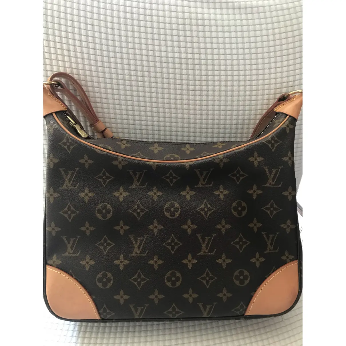 Buy Louis Vuitton Boulogne leather handbag online - Vintage
