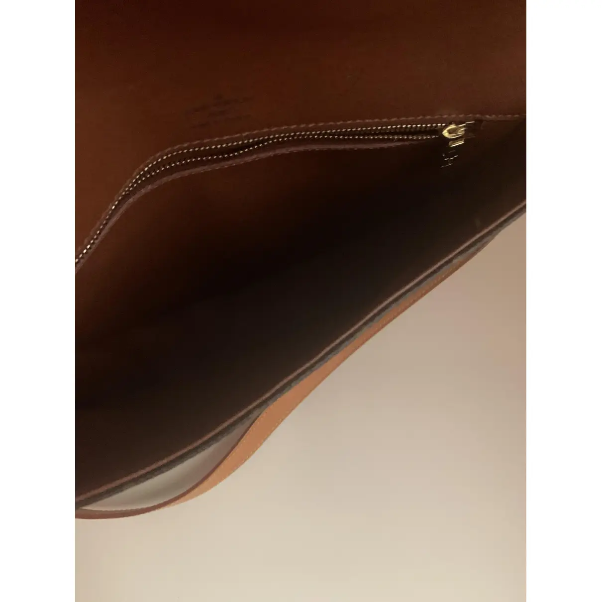 Chantilly leather crossbody bag Louis Vuitton