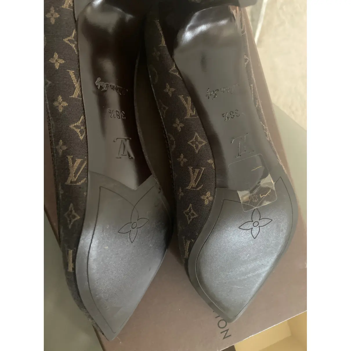 Chérie leather heels Louis Vuitton