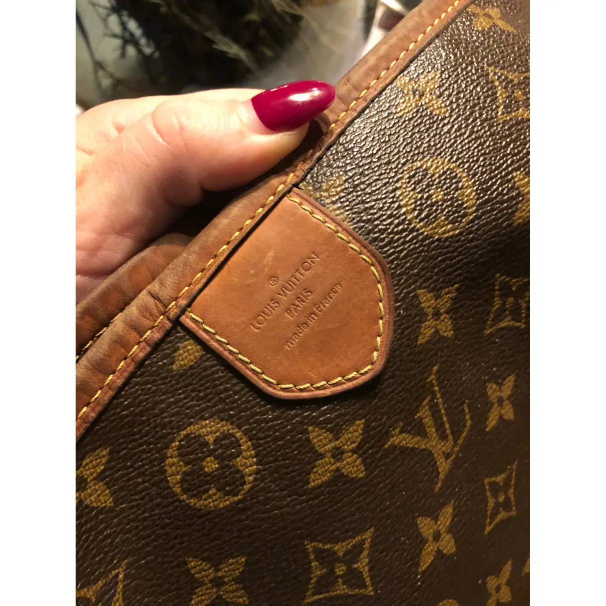 Delightful leather handbag Louis Vuitton