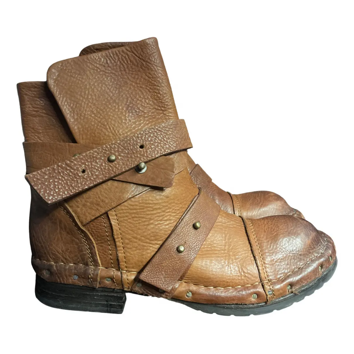 Leather ankle boots Elena Iachi