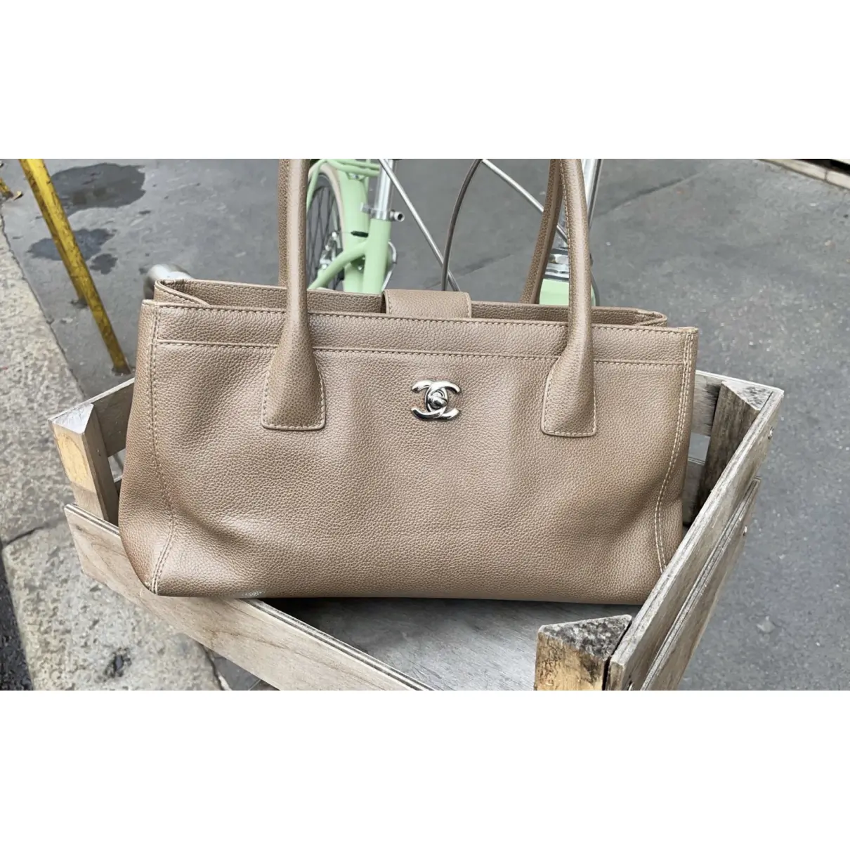 Executive leather handbag Chanel