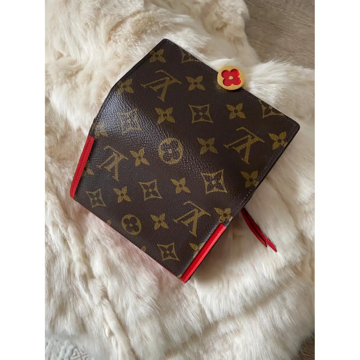 Buy Louis Vuitton Flore leather wallet online