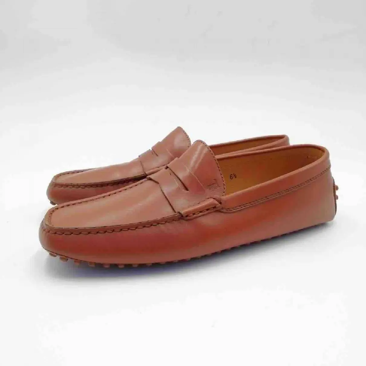 Buy Tod's Gommino leather flats online
