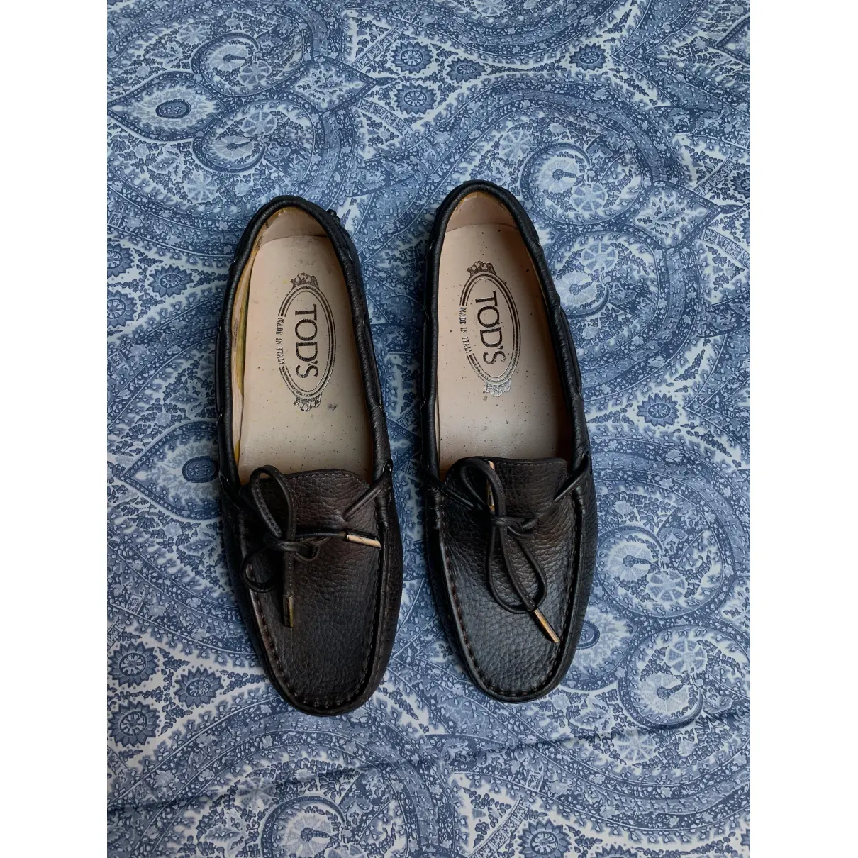 Buy Tod's Gommino leather flats online