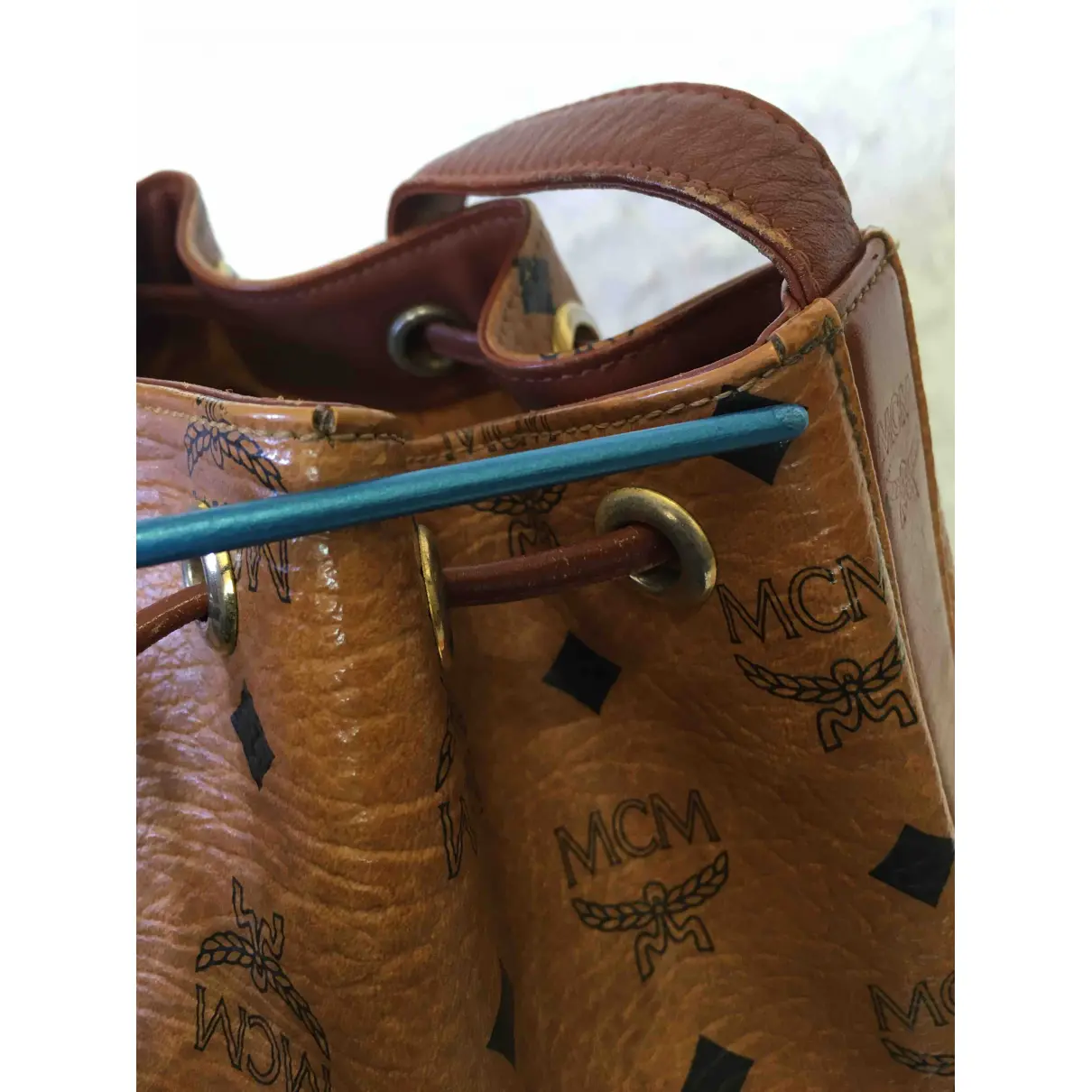 Heritage Drawstring leather crossbody bag MCM - Vintage