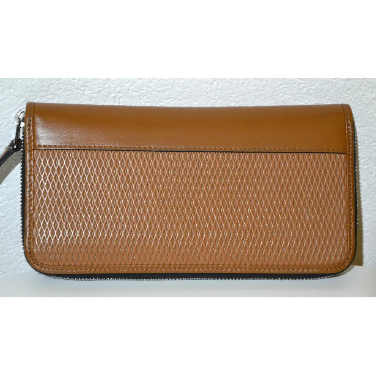 Buy Hogan Leather wallet online