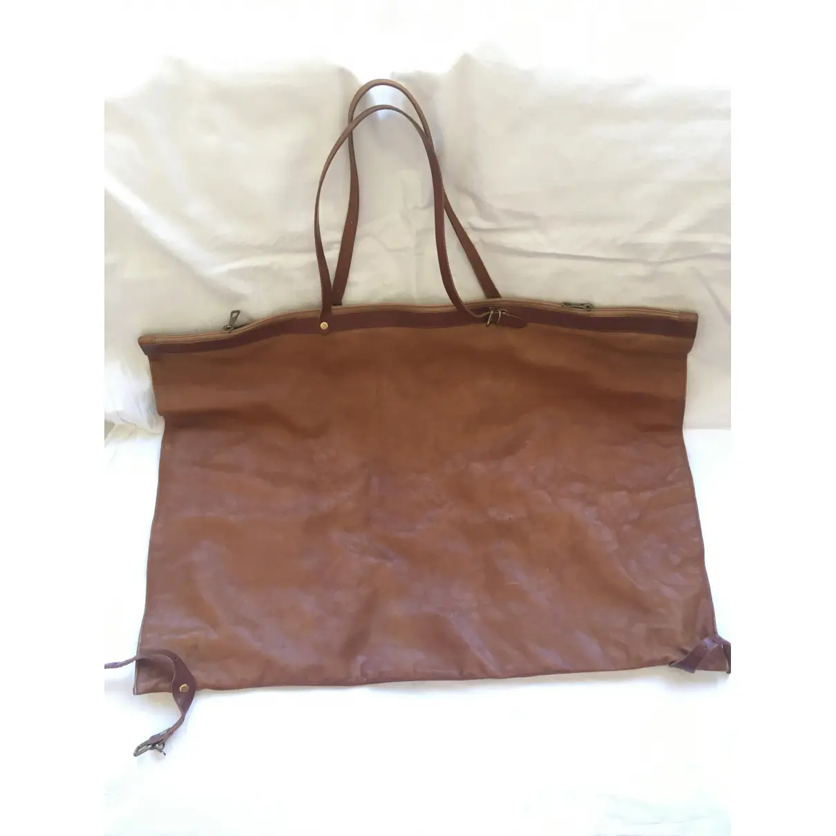Buy Il Bisonte Leather handbag online