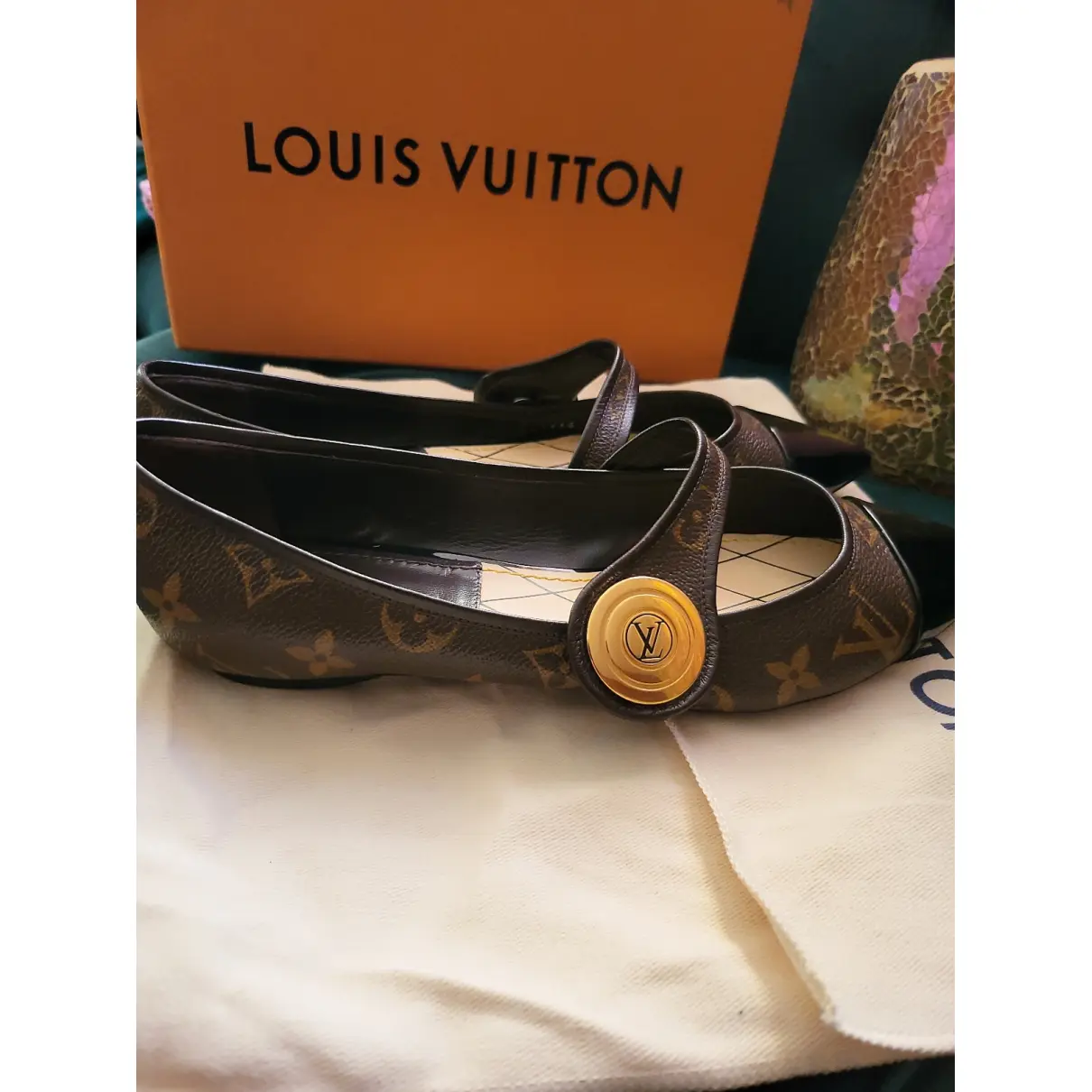 Buy Louis Vuitton Leather ballet flats online