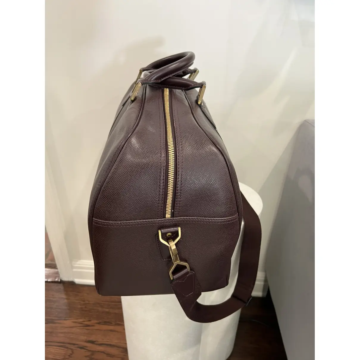Buy Louis Vuitton Leather travel bag online