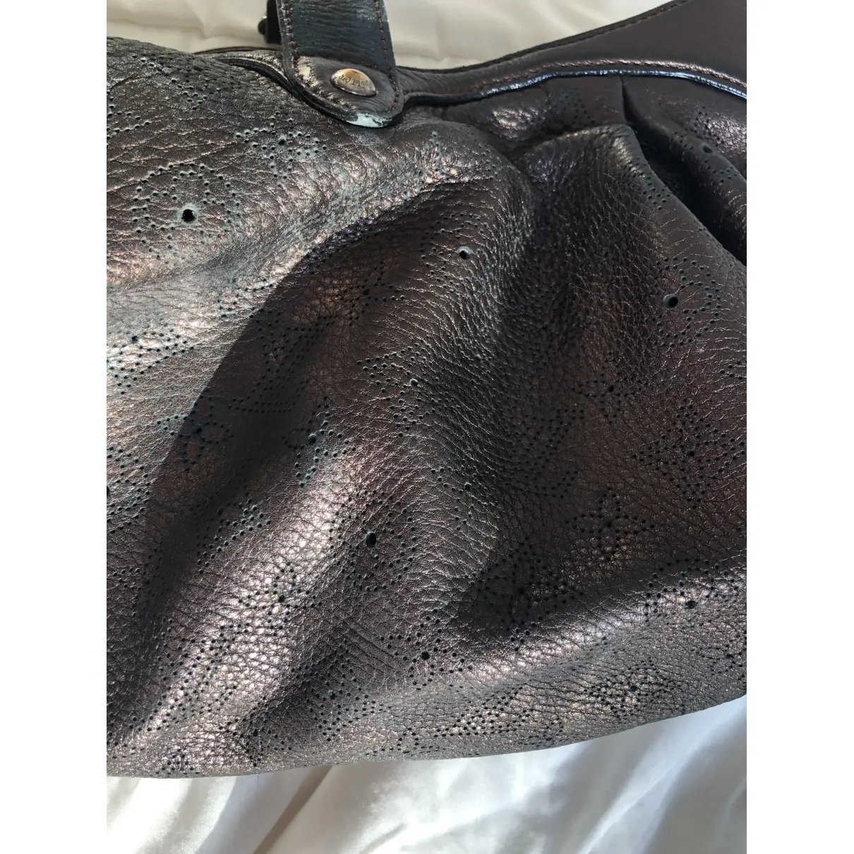 Mahina leather crossbody bag Louis Vuitton