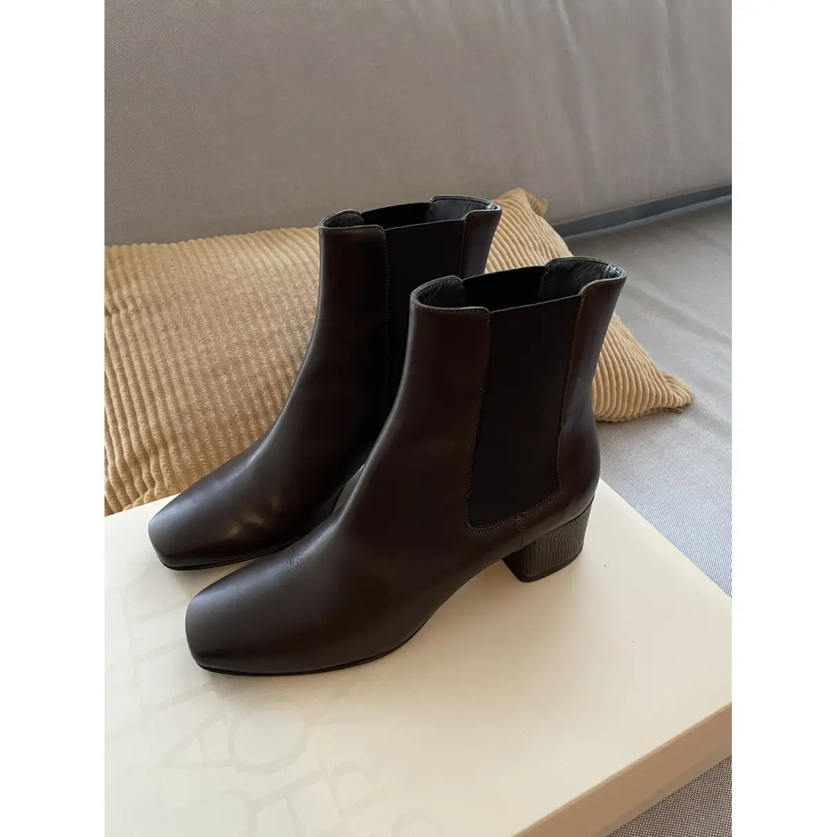 Leather ankle boots NAVYBOOT