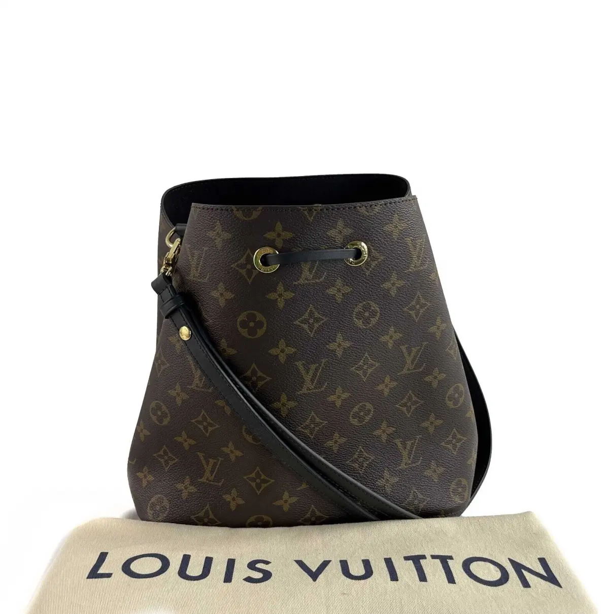 NéoNoé leather handbag Louis Vuitton