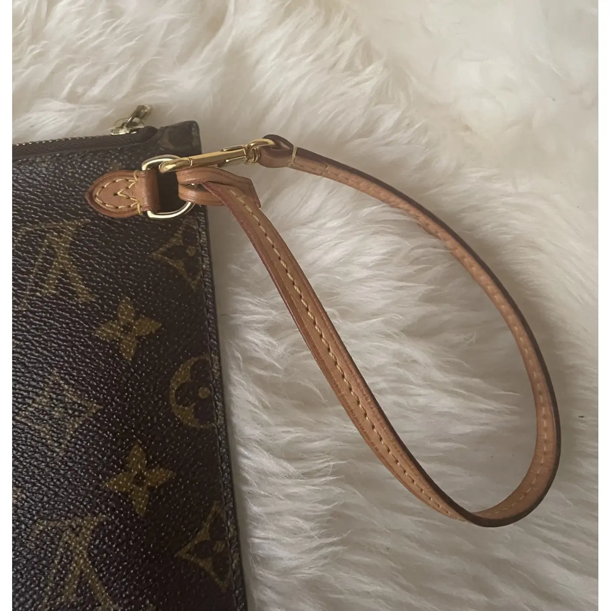 Neverfull leather clutch bag Louis Vuitton