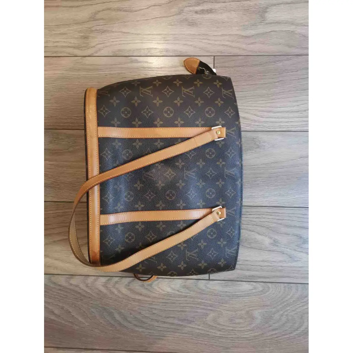 Buy Louis Vuitton Neverfull leather handbag online
