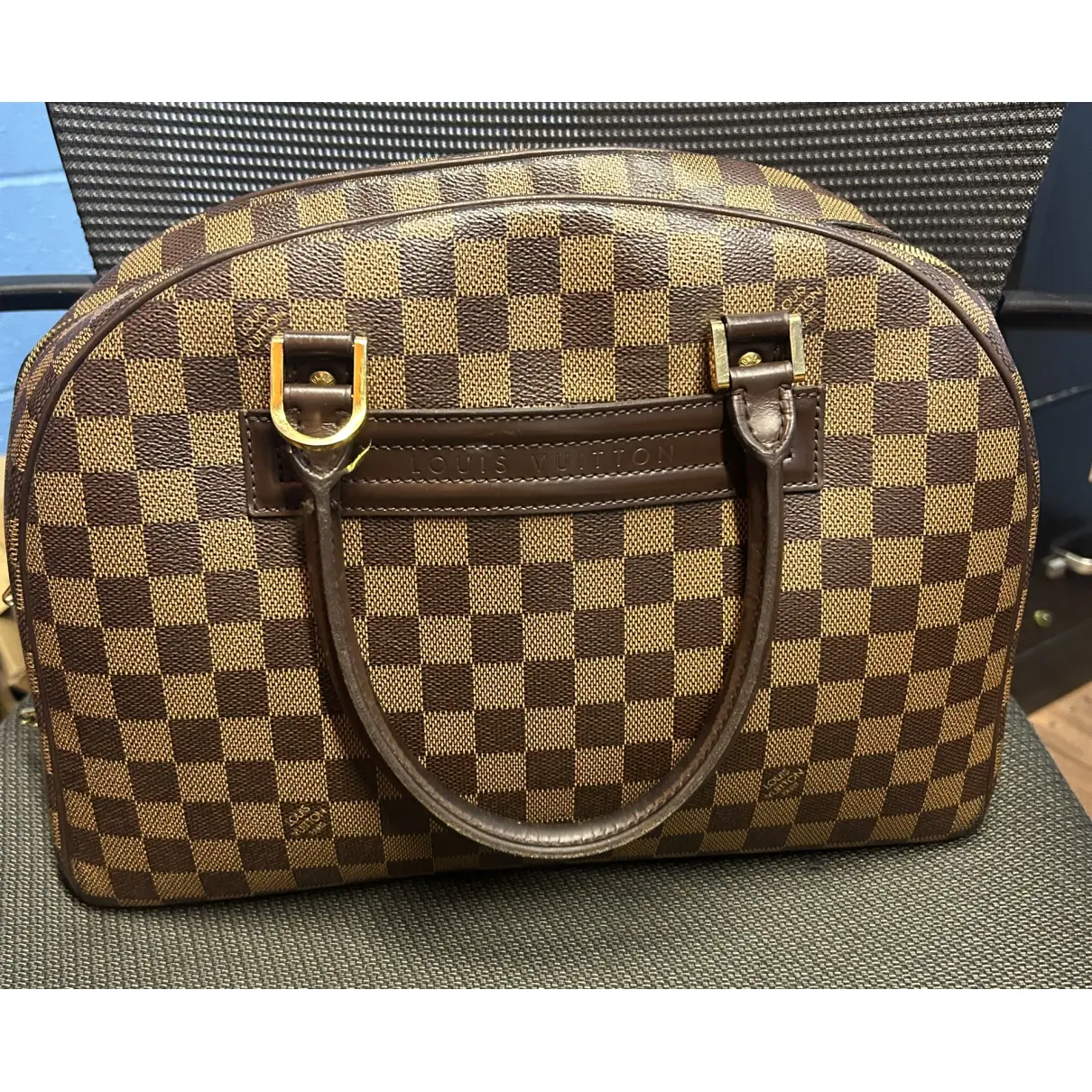 Buy Louis Vuitton Nolita leather handbag online - Vintage