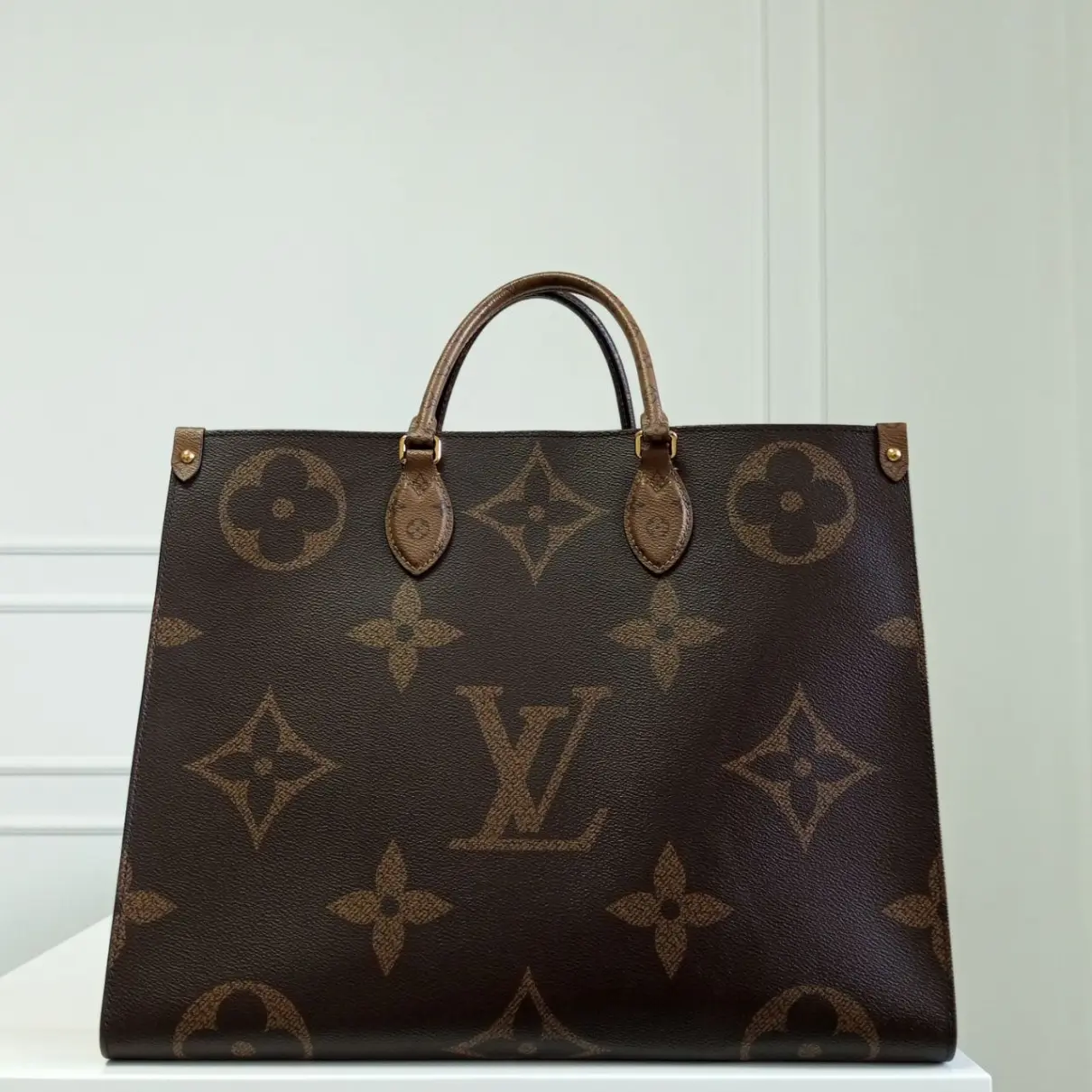 Onthego leather handbag Louis Vuitton