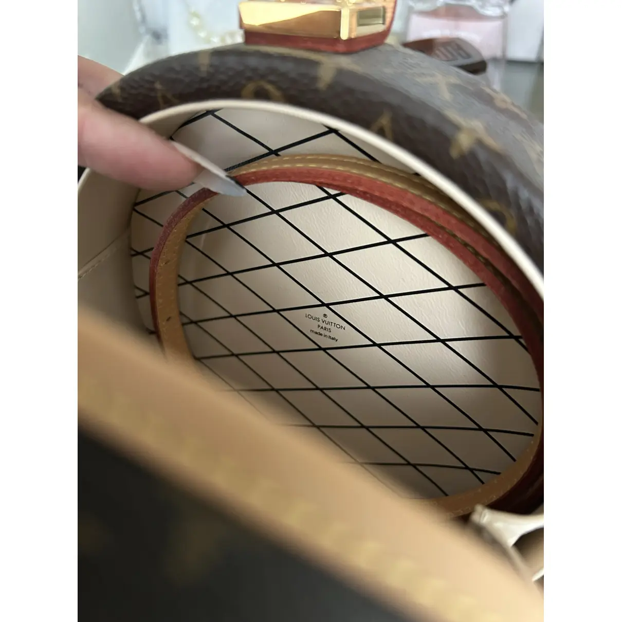 Petite Boîte Chapeau leather clutch bag Louis Vuitton