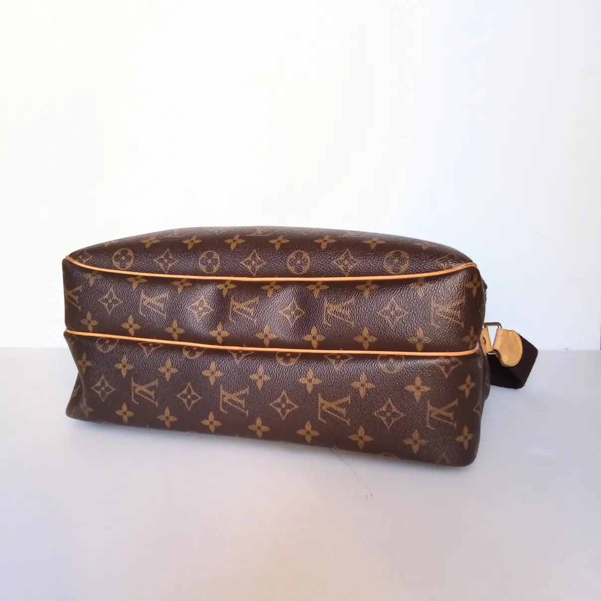 Reporter leather handbag Louis Vuitton - Vintage