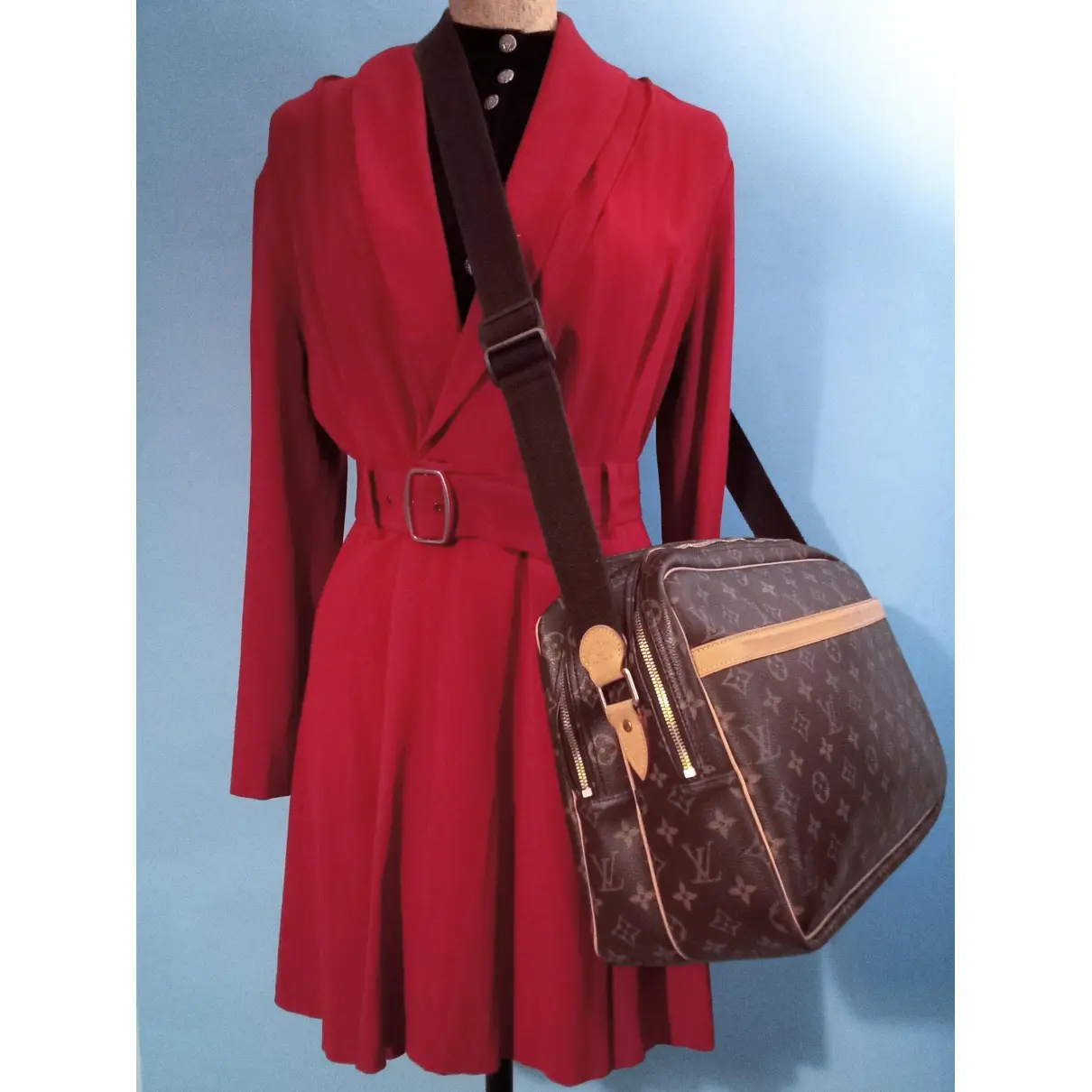 Louis Vuitton Reporter leather handbag for sale - Vintage