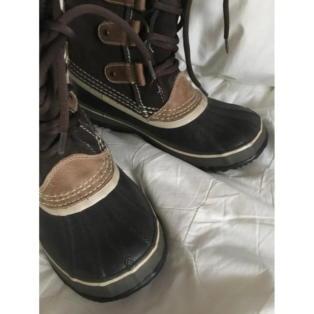 Buy Sorel Leather snow boots online