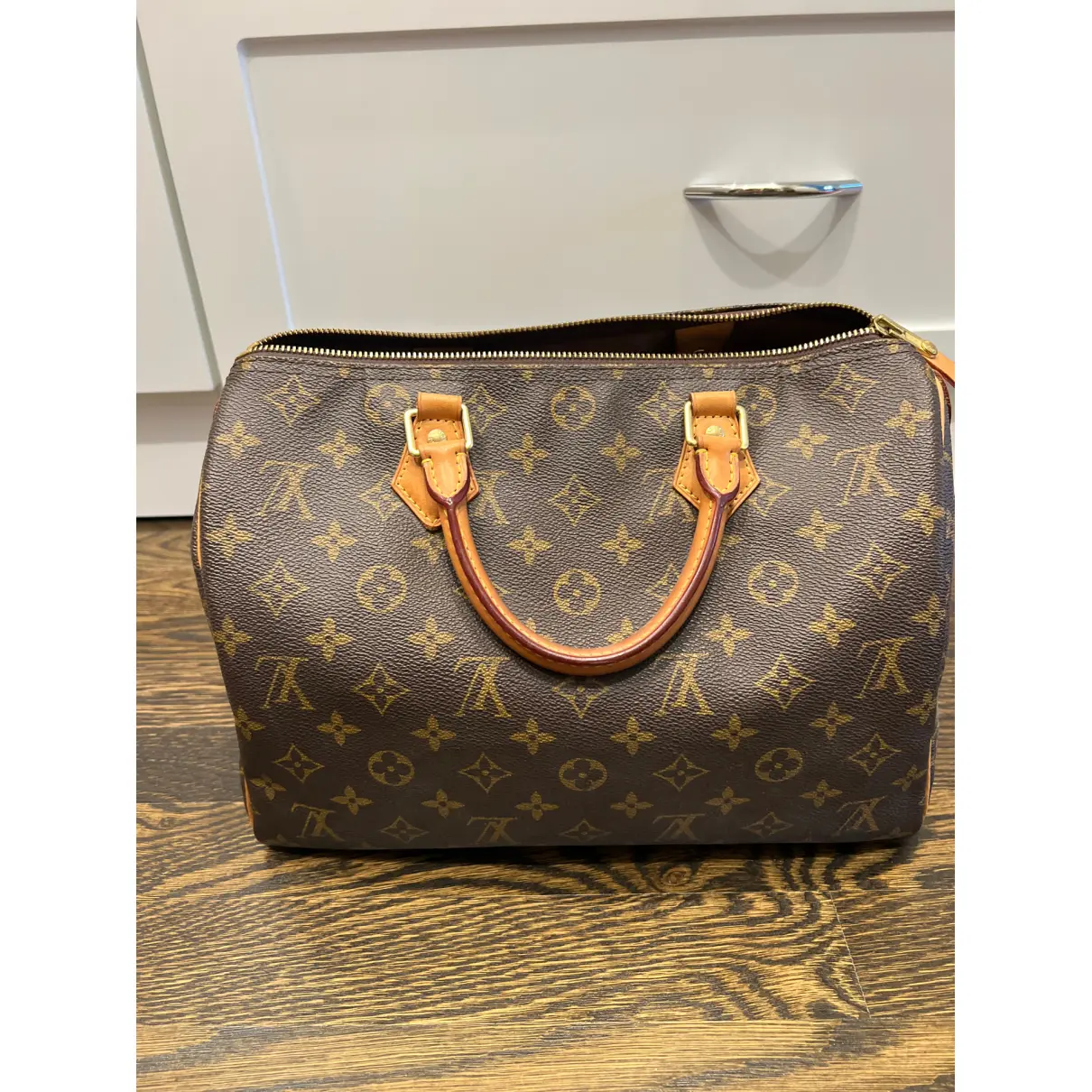 Buy Louis Vuitton Speedy leather handbag online