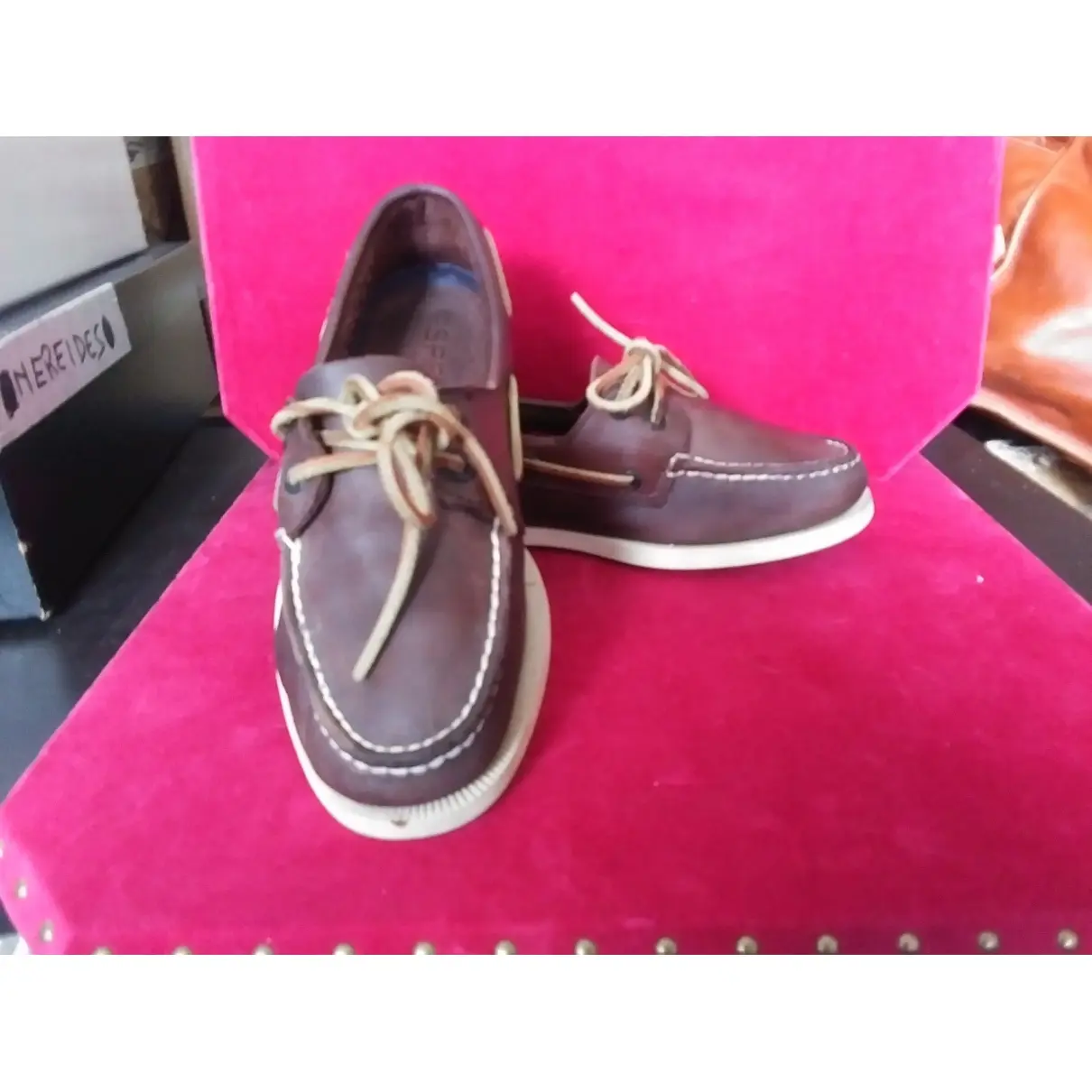 Buy Sperry Leather flats online