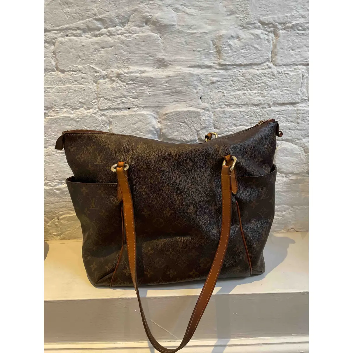 Buy Louis Vuitton Totally leather handbag online