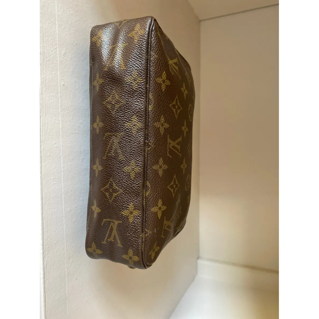 Trousse de toilette leather small bag Louis Vuitton - Vintage