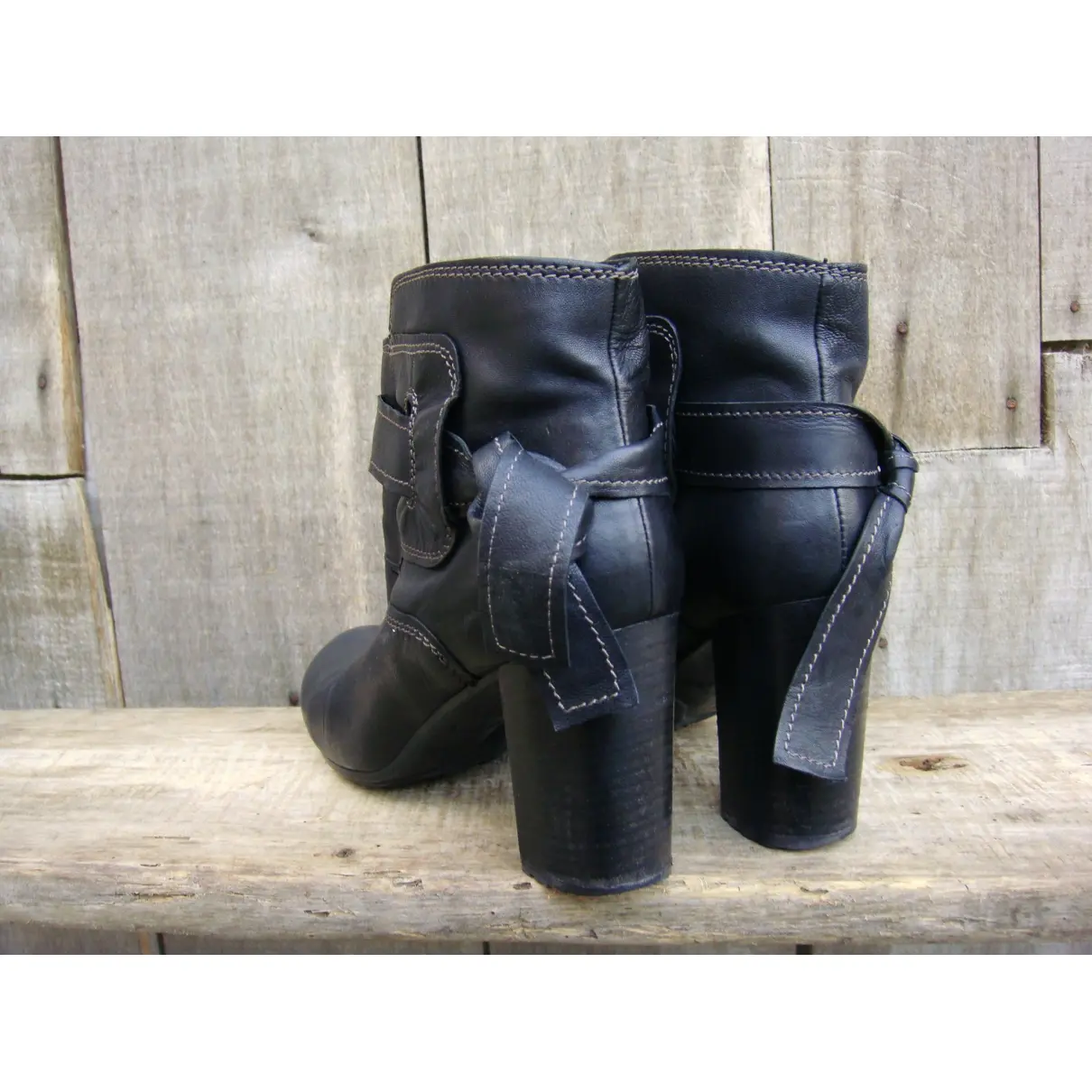 Buy Vic Matié Leather buckled boots online