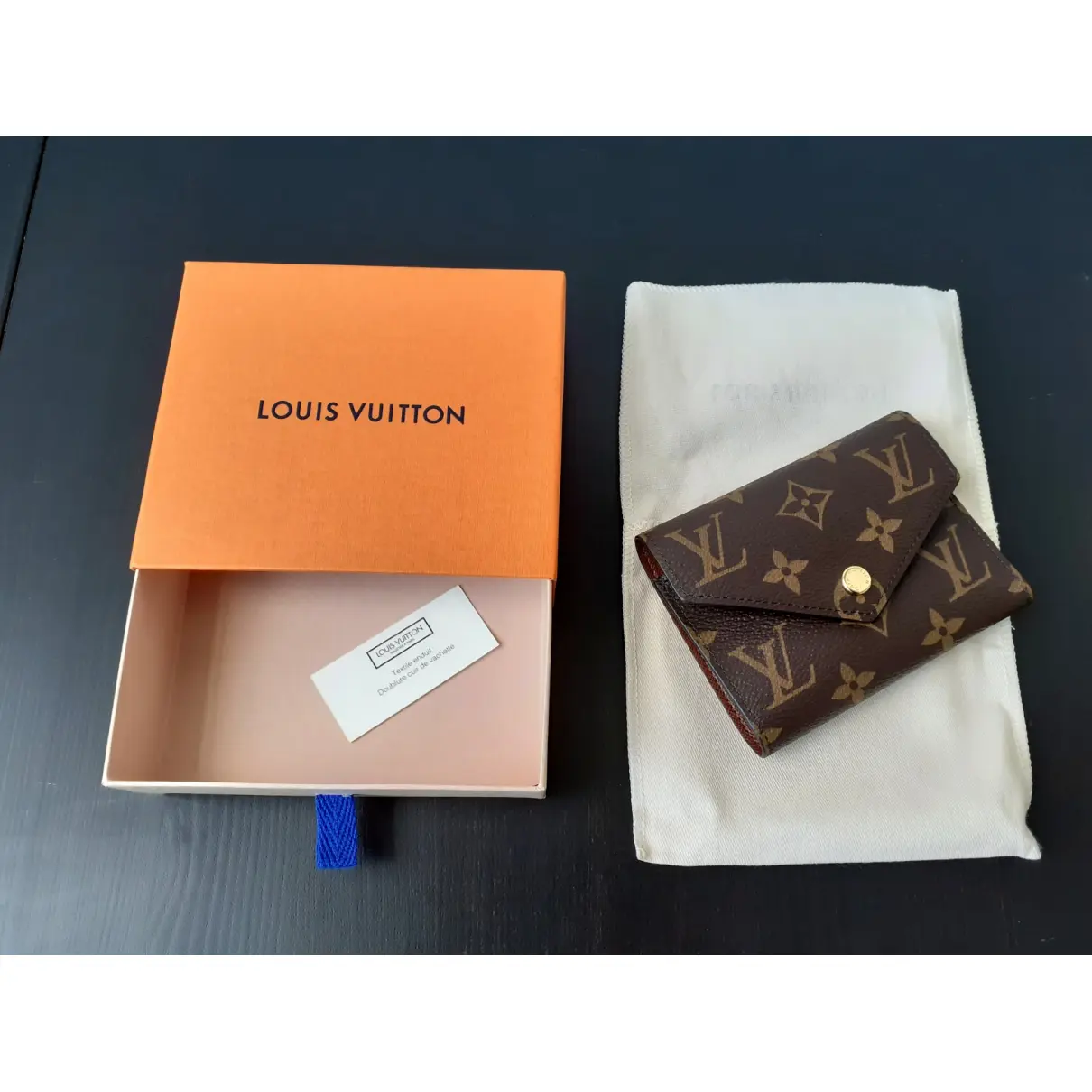 Buy Louis Vuitton Victorine leather wallet online