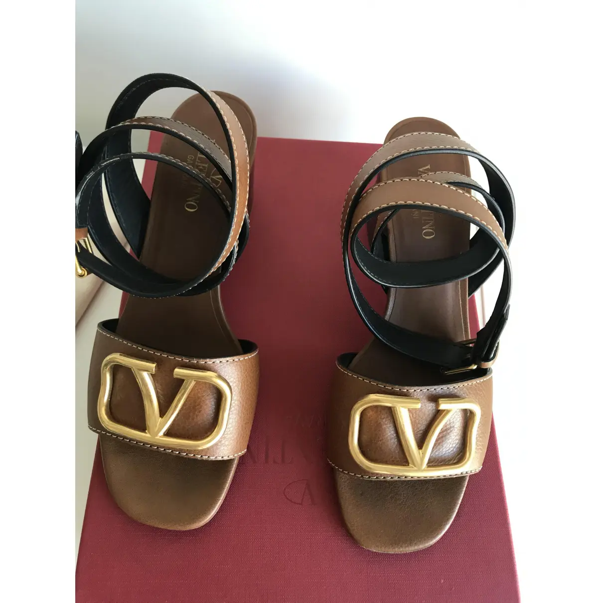 Buy Valentino Garavani VLogo leather sandal online