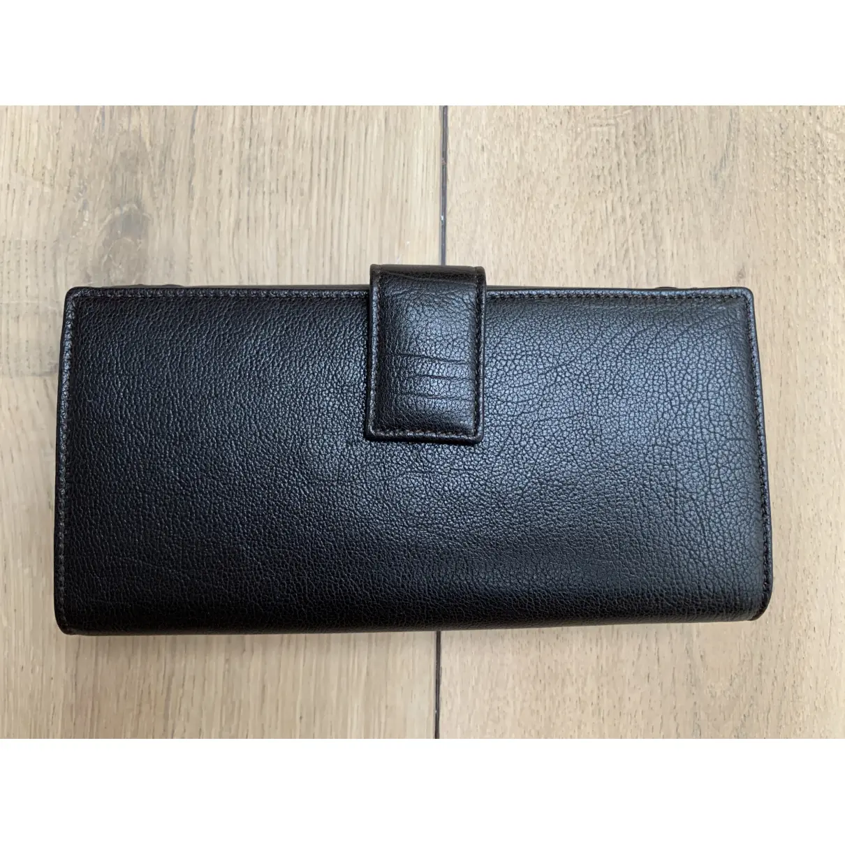 Buy Yves Saint Laurent Leather wallet online