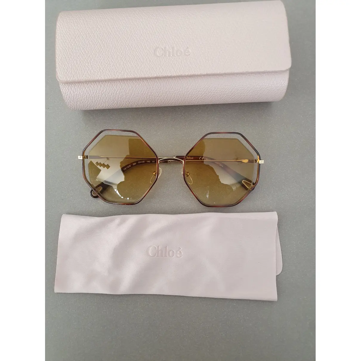 Buy Chloé Poppy sunglasses online