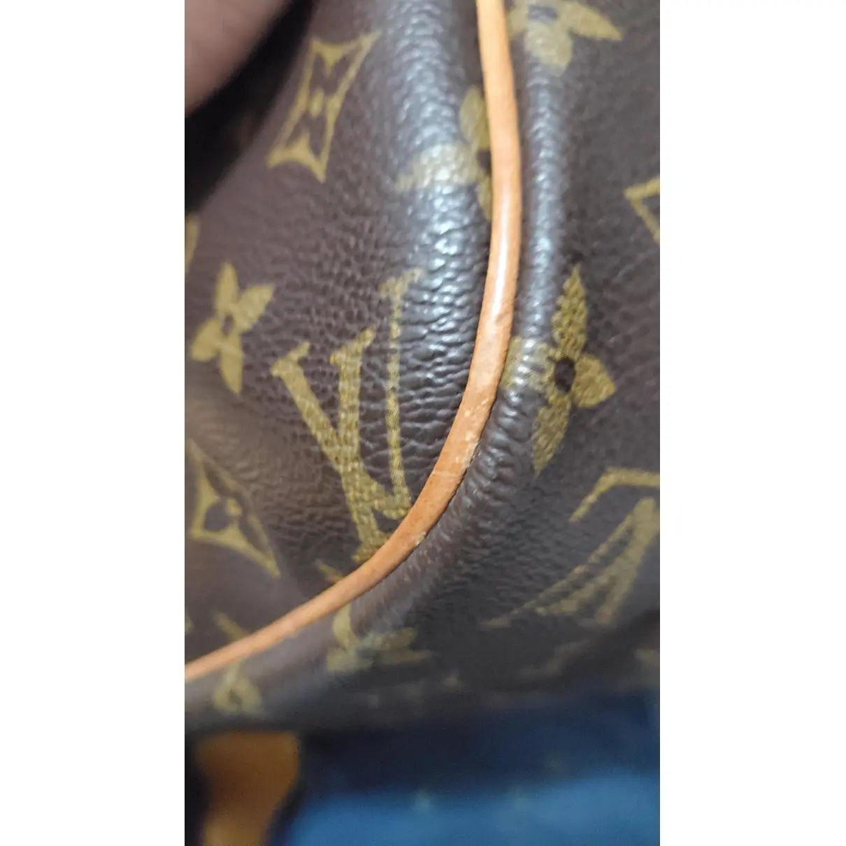 Reporter patent leather bag Louis Vuitton