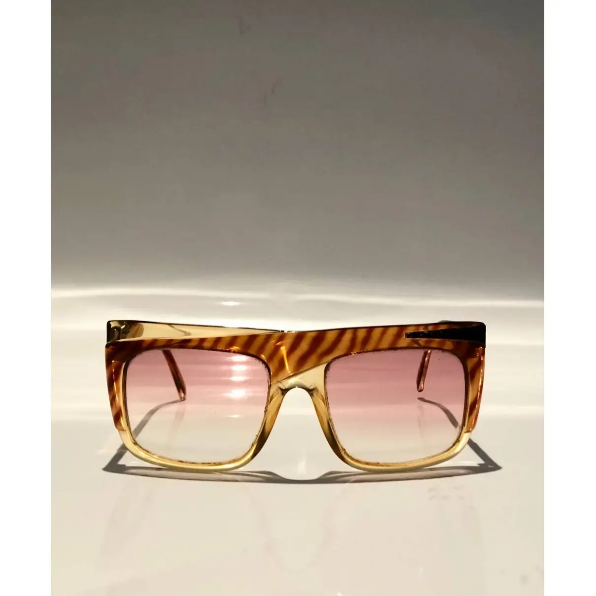 Buy Dior Oversized sunglasses online - Vintage