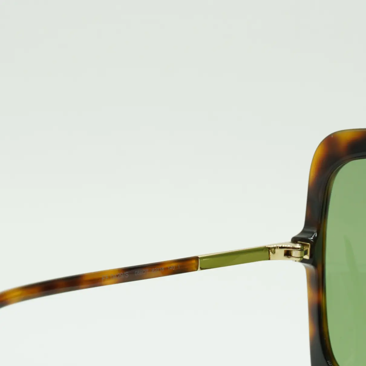 Oversized sunglasses Fendi