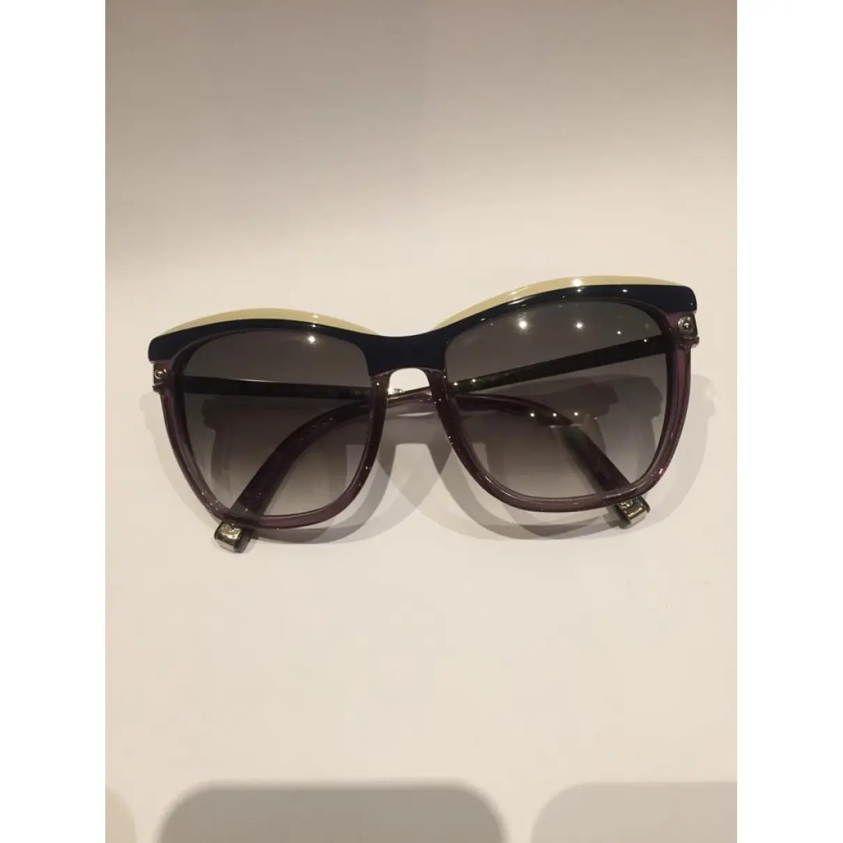 Buy Louis Vuitton Oversized sunglasses online
