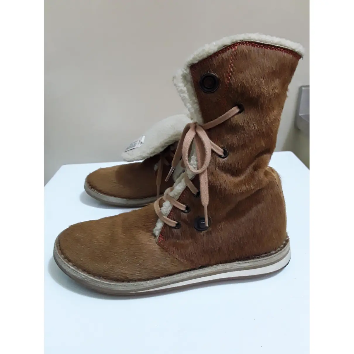 Pony-style calfskin snow boots Camper
