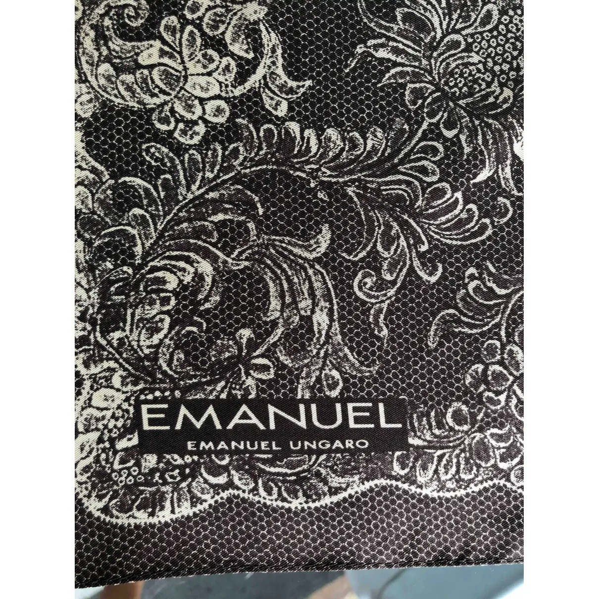 Luxury Emanuel Ungaro Silk handkerchief Women - Vintage