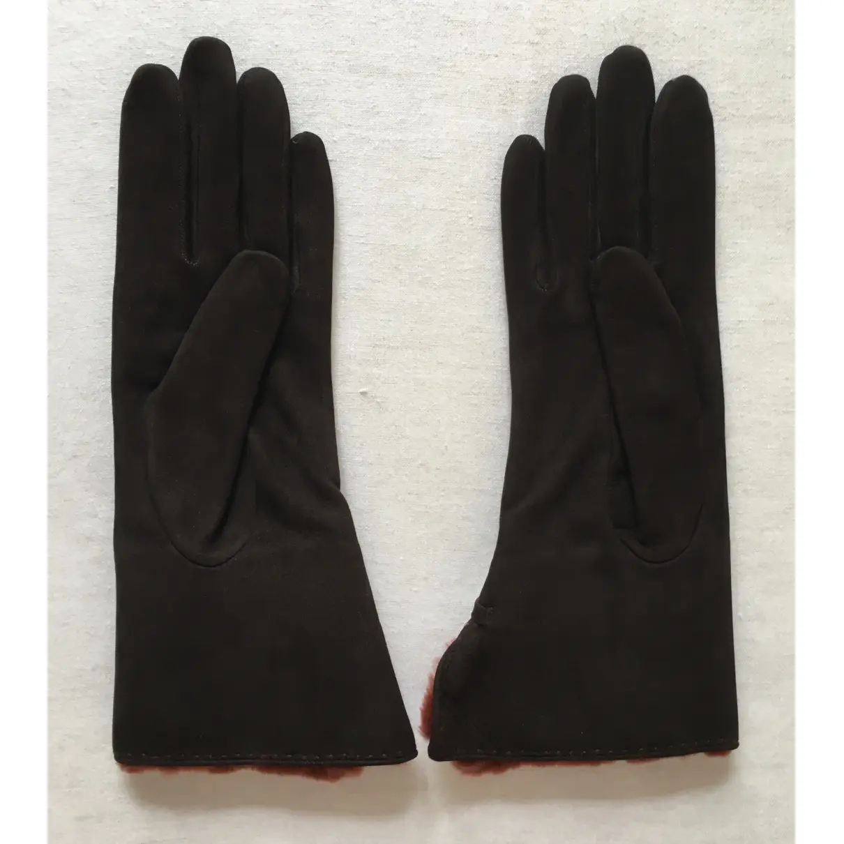 Buy Hermès Shearling gloves online - Vintage