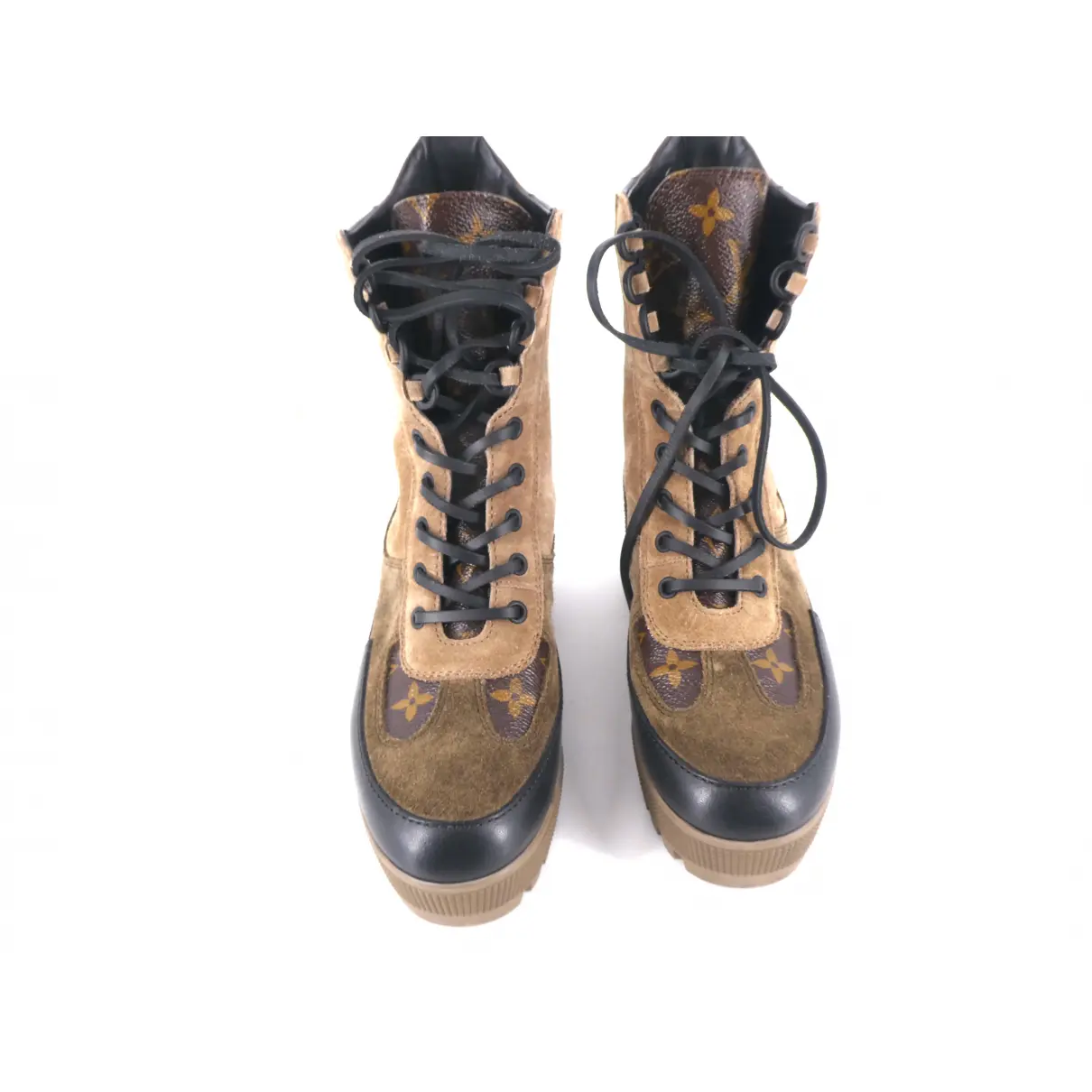 Lace up boots Louis Vuitton