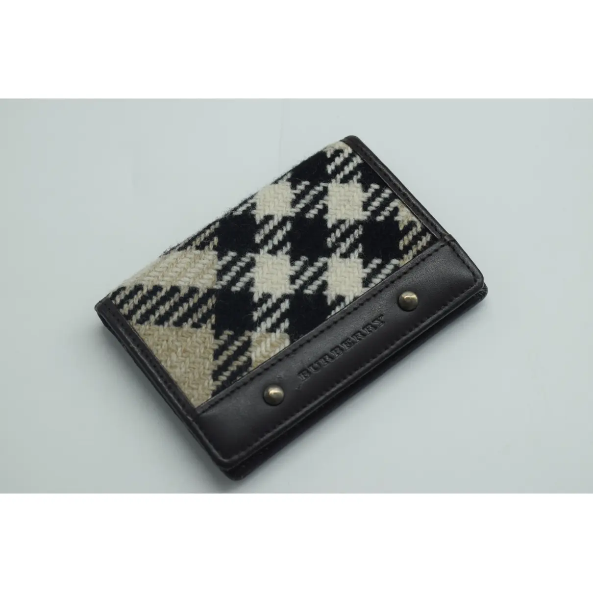 Buy Burberry Tweed wallet online