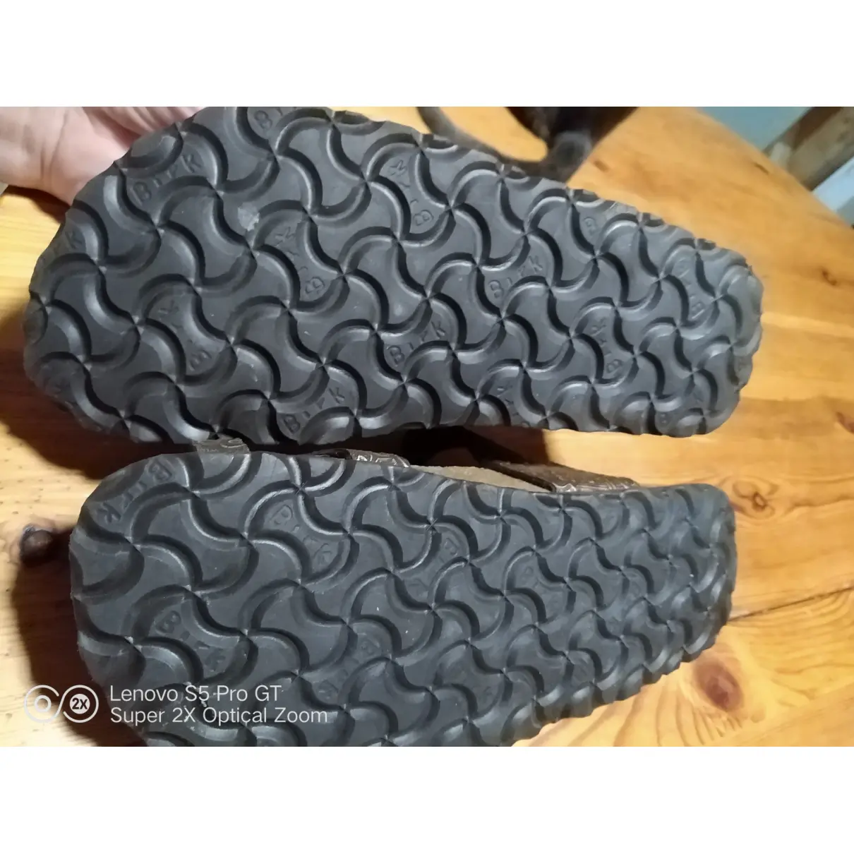 Vegan leather flip flops Birkenstock