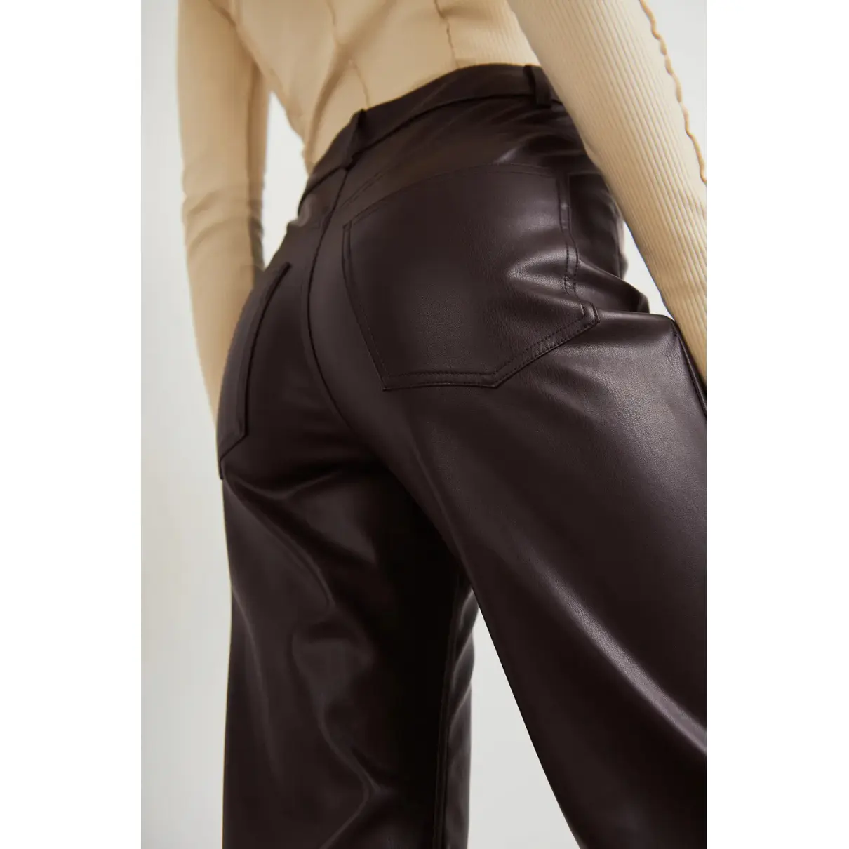 Luxury GINA TRICOT Trousers Women