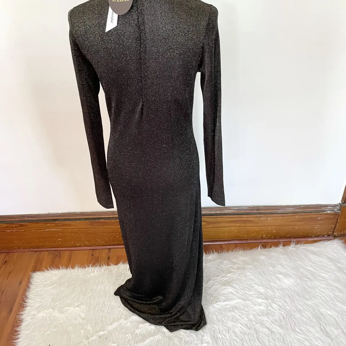 Mid-length dress By Timo