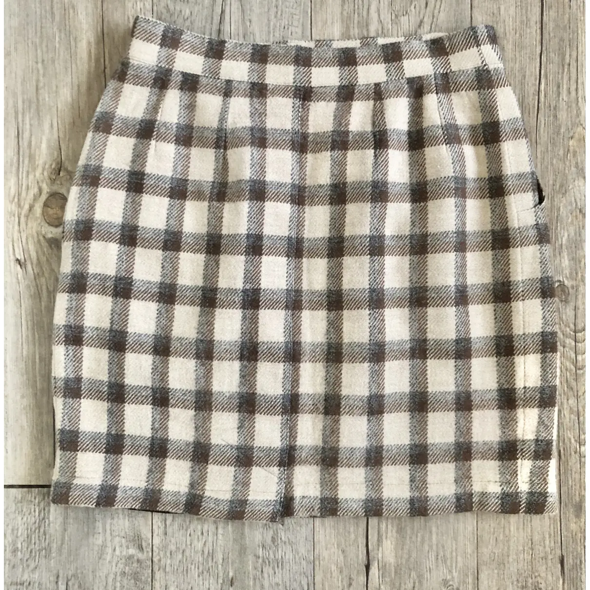Buy Hermès Wool mid-length skirt online