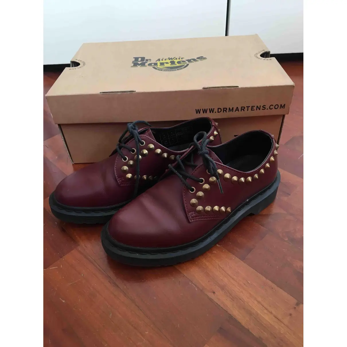 1461 (3 eye) leather lace ups Dr. Martens